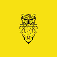 Black origami owl vector design with yellow background © EPSpoint