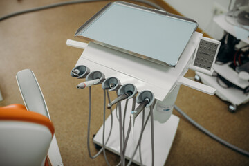dentist workstation and instruments for dental treatment