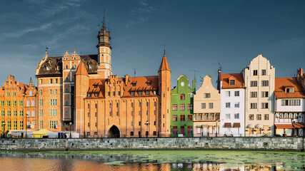 Fototapeta na wymiar Cityscape of Gdansk with reflection early in the morning