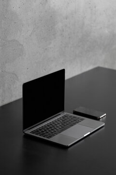 Minimalistic Workplace at home