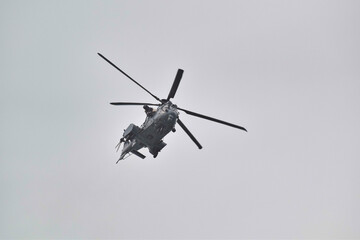 Fototapeta na wymiar Hélicoptère de reconnaissance de l'armée de terre française