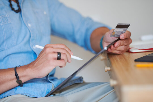 Man shopping online