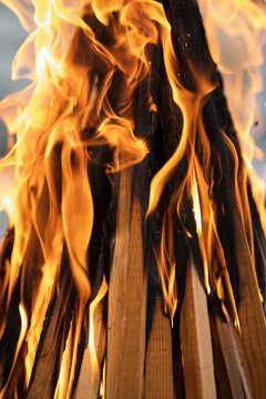 Lighting of a backyard bonfire