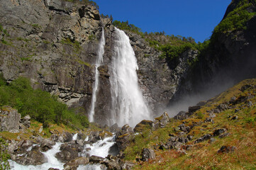 Preciosa cascada Noruega