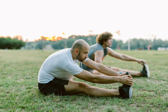 Two man workout in the park