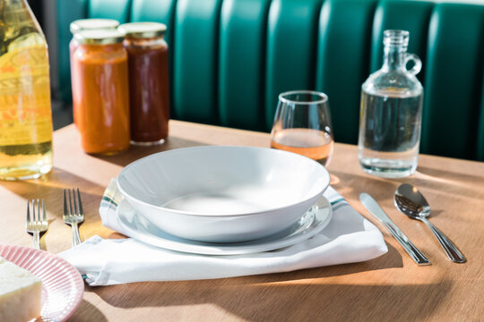 empty plate bowl on table