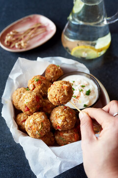 Party starter vegetarian meatballs