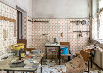Vintage kitchen in run-down house, looks like chaos