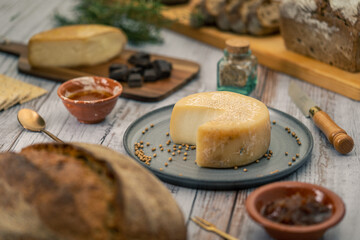 Traditional Portuguese goat cheese and unusual pairings.