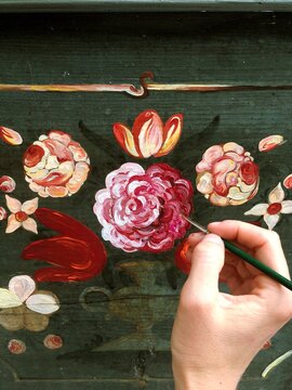 Acrylic flower painting on a wooden box vol. 2