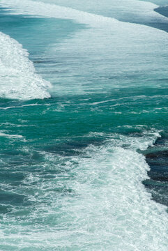 View of huge waves from a great height