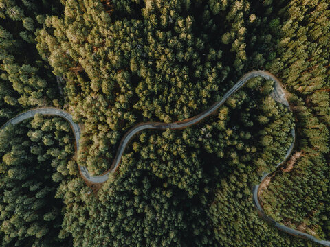 Aerial curve roads