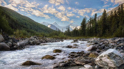 |The Akkem River on the way to Belukha