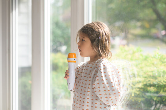 Child singing