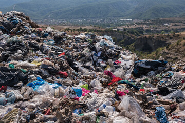 landfills and their plastic polution