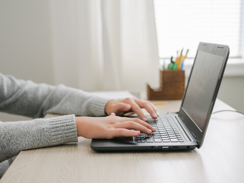Teen virtual learning