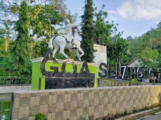 monument of Prince Diponegoro who is riding a horse