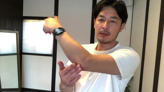 肘の屈曲・回内動作改善ストレッチ2（#肘筋 #長橈側手根伸筋 #短橈側手根伸筋 #回外筋 #円回内筋）#77
