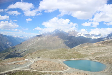 고르너그라트 가는 길 