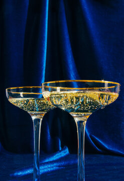 Two glasses of champagne