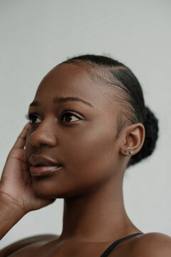Nude portrait of young African girl