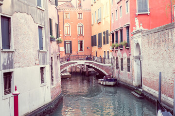 Fototapeta na wymiar narrow canal in Venice