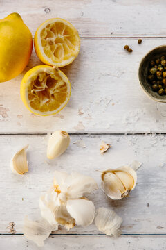 Garlic, herbs and other aromatic seasonings