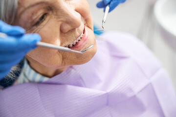 Assessment of old person teeth with dental devices