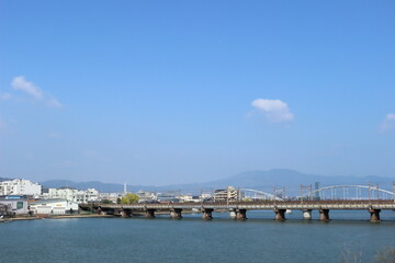 瀬田川を渡るJR鉄橋