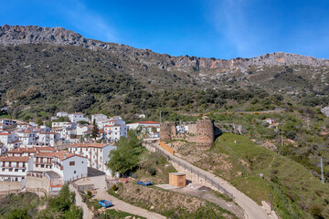Fototapeta na wymiar vista del municipio de Benadalid en la comarca del valle del Genal, Málaga