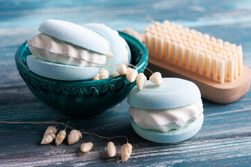 Spa composition with bath bombs