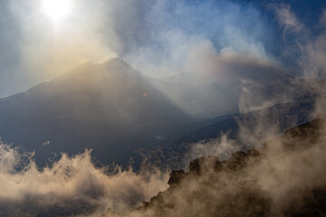 Fototapeta premium Tramonto sui crateri dell'Etna