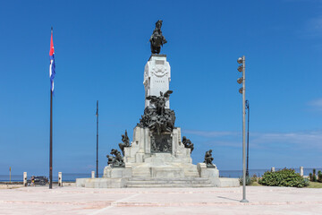 Fototapeta na wymiar Mémorial d'une place de la Havane, Cuba