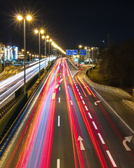 Fototapeta na wymiar Donauuferautobahn A22 in Wien bei Nacht