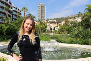 Bogata dziewczyna w Monte Carlo