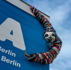 Design an der Anoha Fassade zur Kinderwelt des Jüdischen Museum in Berlin