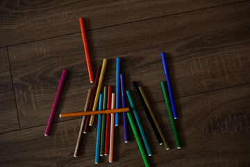 Obraz premium Markers scattered on the floor.