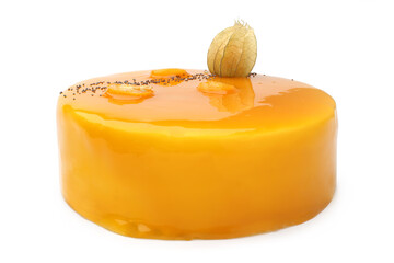 Cream cake with kumquat and physalis fruit