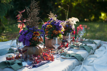 breakfast in the autumn park