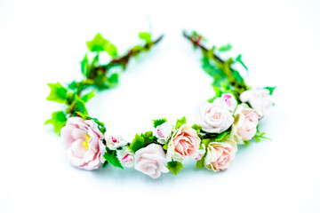Fototapeta na wymiar Natural floral wreath of white and pink roses isolated on white background