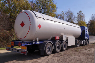 Road tanker with thermal insulation designed for the carriage flammable substances. Truck with a specialist semi-trailer.