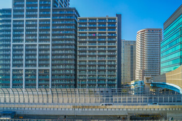 品川区のビル群と首都高速道路