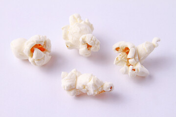 Fototapeta na wymiar popcorn on a white background
