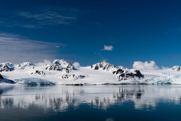 Fototapeta na wymiar Lilliehook Glacier, Spitsbergen, Svalbard, Norway