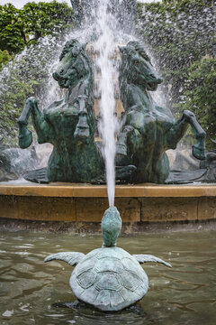 Water feature with statues of turtle and horses, Jardin du Luxembourg, Paris, France