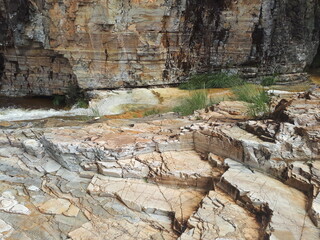 Rochas de uma cachoeira
