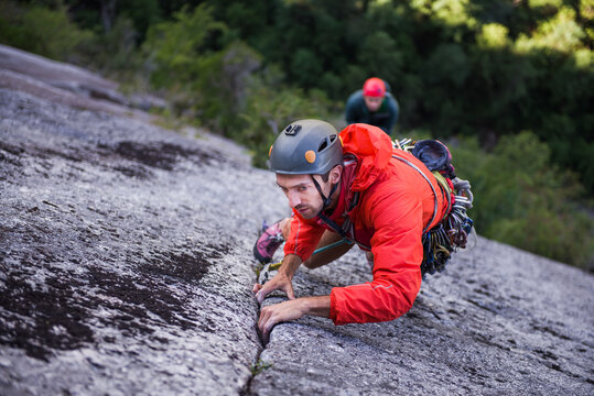 Man trad climbing, Squamish, Canada