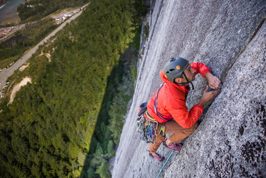 Man trad climbing, Squamish, Canada