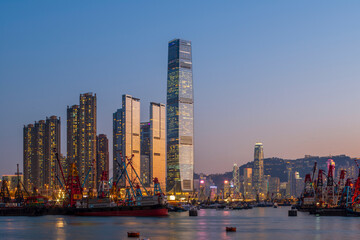 Fototapeta na wymiar Hong Kong West Kowloon at Sunset