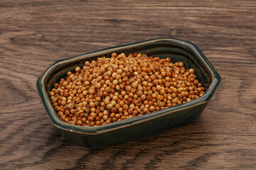 Coriander seeds in the bowl